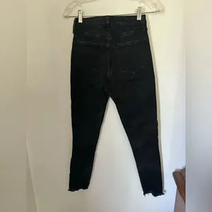 Abercrombie & Fitch Super Skinny Ankle High Rise Jeans 2R thumbnail 8