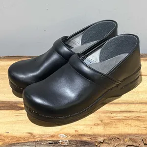 Dansko Black Leather Clogs‎ size 40/US 9.5-10 B83 thumbnail 2
