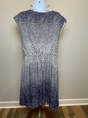 GAP Polka Dot Flare Dress Size M Navy White Sleeveless Elastic Waist Pockets thumbnail 2
