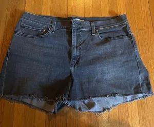 Levi’s Black Distressed High Rise Shorts, Size 34 thumbnail 1