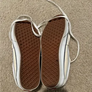 Vans SIZE 6 worn once! thumbnail 6