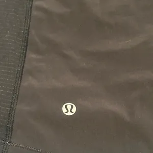 Lululemon long sleeve shirt size 12 thumbnail 4