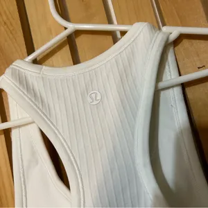 Lululemon Ebb to Street Racerback Crop Top White Size 4 Yoga Workout Gym thumbnail 4