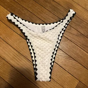 Shein Bikini Bottoms thumbnail 1