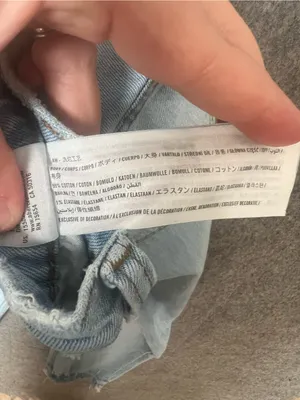 Abercrombie & Fitch Woman’s‎ Size 10 Light Wash Women’s High Rise Mom Jeans thumbnail 3