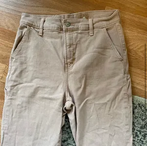 Old Navy Size 4 Pink High Rise Jeans thumbnail 3