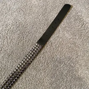 Women’s Black Belt with Silver Metal Detail Size M NWOT thumbnail 3
