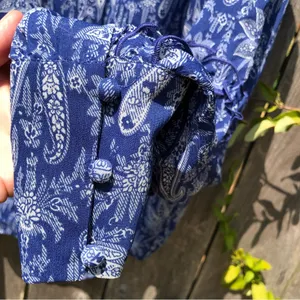 Ann Taylor Blue Paisley with ruffles Top Blouse M thumbnail 8
