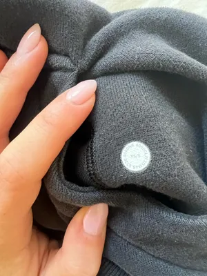 Black Scuba Lululemon Quarter-Zip thumbnail 4