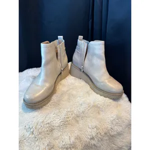DV Dolce Vita Womens Gray Leather Platform Wedge Lug Sole Ankle Boots Zipper thumbnail 2