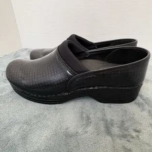 Abeo Black Patent Leather Stapled Clog Grid Pattern Ellie 9N Neutral-Rubber Sole thumbnail 6