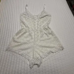 Frederick’s Of Hollywood White Floral Lace Romper Lingerie Sz L Large thumbnail 13