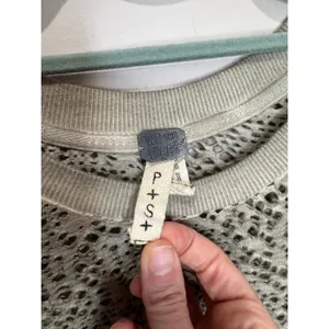 Free People We the Free Green‎ Distressed Sweatshirt Holes Sz XS 100% Cotton thumbnail 5