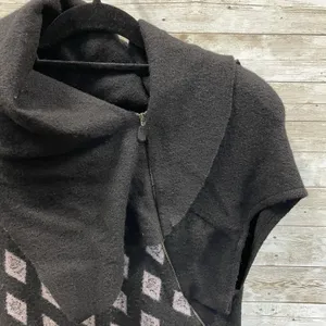 Anthropologie Moth‎ Womens S Wool Shrug Sweater Wrap Cowl Cropped Black Zipper thumbnail 6