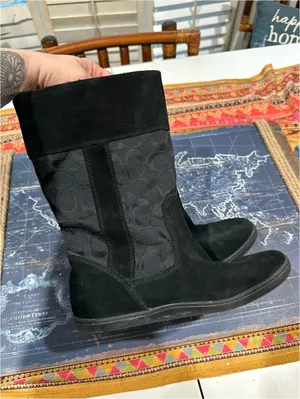 Coach Meyer Signature Suede Winter Boots – Black – Size 6 thumbnail 11