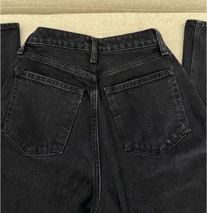 Abercrombie Curve Love High Rise 90s Relaxed Jeans thumbnail 5