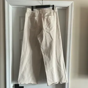 Universal Threads NWOT Cream Wide-Leg Ankle Jeans thumbnail 5