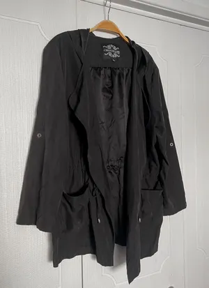 Black Jacket Size L thumbnail 1