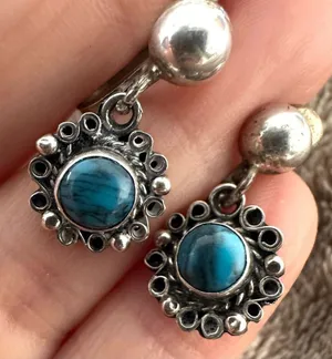 Joy Mexico sterling silver vintage turquoise screw back earrings thumbnail 1