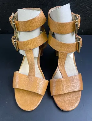 Michael kors Women's Leather Tan Shoes/ Sandals Heel 2.75" Size 8.5 SKU 3208 thumbnail 1