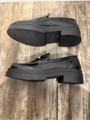 Steve Madden Black Leather Lug Sole Penny Loafers with Gold Hardware Size 10 thumbnail 10