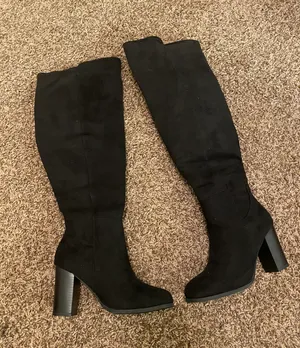 Black Boots 5.5 thumbnail 1