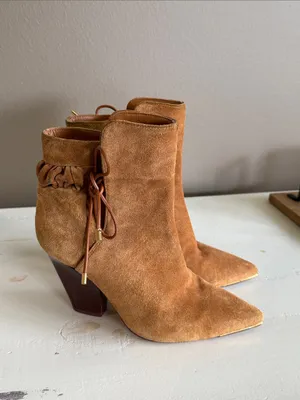 TORY BURCH Lila Ankle Bootie Camel Brown Suede 7.5 Boho Minimalist Quiet Luxury thumbnail 2