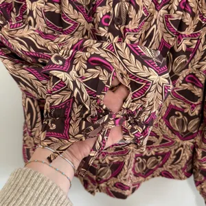 Strut & Bolt Get Familiar‎ Brown Floral Smocked Ruffle Neck Blouse Sz S NWT thumbnail 5