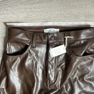 NEW Abercrombie & Fitch Vegan Leather 90s Straight Pant thumbnail 9