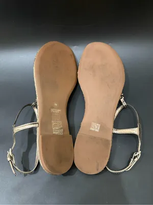 TORY BURCH Marion Quilted Gold Metallic Leather T-Strap Thong Sandals US Size 9M thumbnail 10