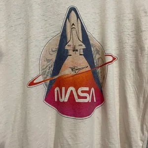 American Eagle Beach Nasa Shirt thumbnail 6