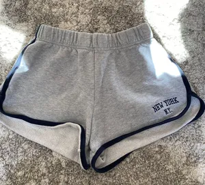 Brandy Melville Shorts thumbnail 1