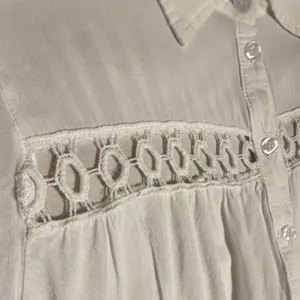 Boho White Tiered Button‎ Down Tunic Crochet Lace Bell Sleeve Top thumbnail 15