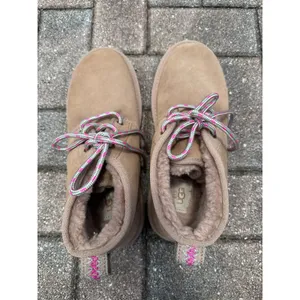 UGG Women's Neumel Chukka Suede Boot Size 10 thumbnail 2