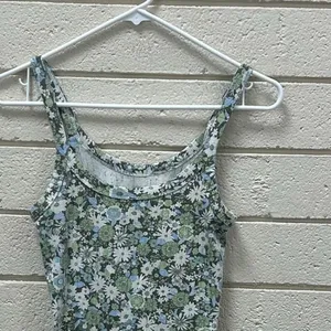 Aerie Green Floral Tank size S thumbnail 8