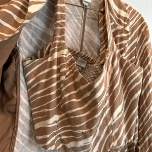 A New Day Tan Zebra Print Long Sleeve Linen Blend blazer + crop top matching 2 piece set thumbnail 6