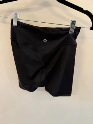 Lululemon Seamless Bike Shorts 6” thumbnail 2