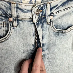 NWT Free People We The Free Raw High-Rise Skinny Jegging Jeans Acid Wash Size 27 thumbnail 8