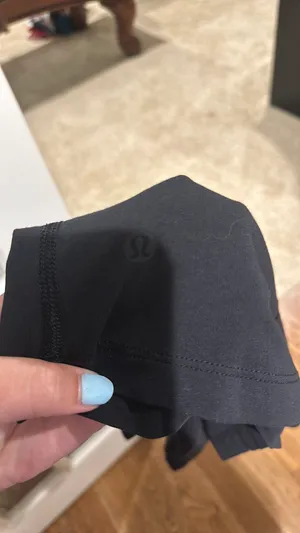 Lululemon Short Sleeve thumbnail 4