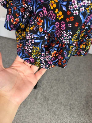 CeCe Floral V-Neck Ruffle Hem Mini Dress Size S NWT $89 thumbnail 6