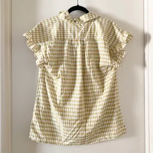 Max Studio NWT  Yellow & White Gingham Ruffle Top thumbnail 4