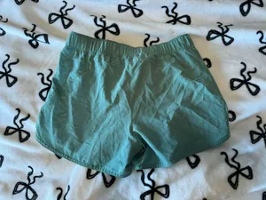 Old Navy Short thumbnail 2