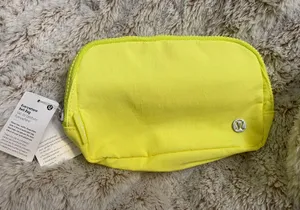 Lululemon Everywhere Belt Bag thumbnail 2