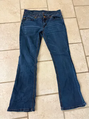 Seven7 Bootcut Stretch Jeans Women’s Size 12 Medium Wash EUC thumbnail 1