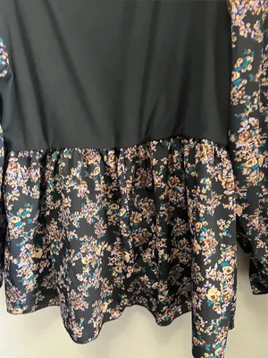 SHEIN Black Floral Peplum Tunic with Pink & Teal Accents thumbnail 8