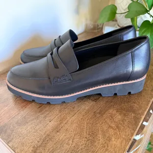 Vionic Cheryl II Loafer Size 12 Black Leather Lug Sole Preppy Dark Academia Shoe thumbnail 7