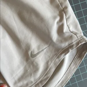Nike High Waist Cream Shorts thumbnail 4