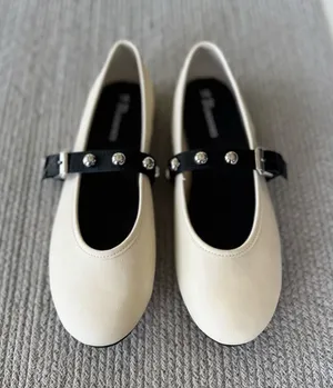 No Boundaries Ivory Cream Mary Jane Flats with Black Studded Strap Sz 9.5 thumbnail 1