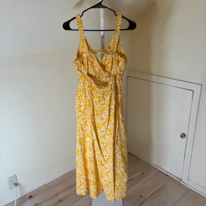 Universal Thread EUC Women's Pullover Maxi Sundress Yellow Floral Size M thumbnail 5
