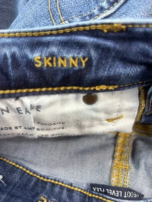American Eagle 31 Women’s High-Rise Faded Blue Skinny Jeans thumbnail 7